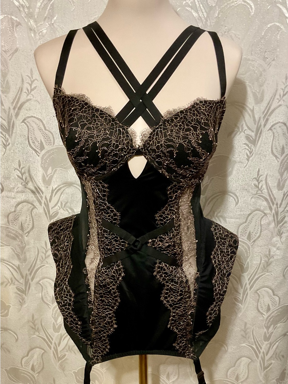 Vintage Victoria's Secret Very Sexy Chantilly Lace Peplum Corset Garter Slip 1X